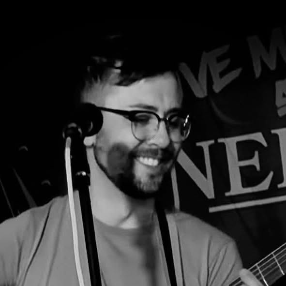 Andi Stone mid-gig
